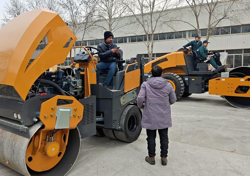 國外客戶來我廠參觀考察，并達成合作意向